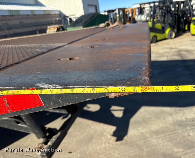 image for item NB9000 2014 Peterbilt 348 rollback truck