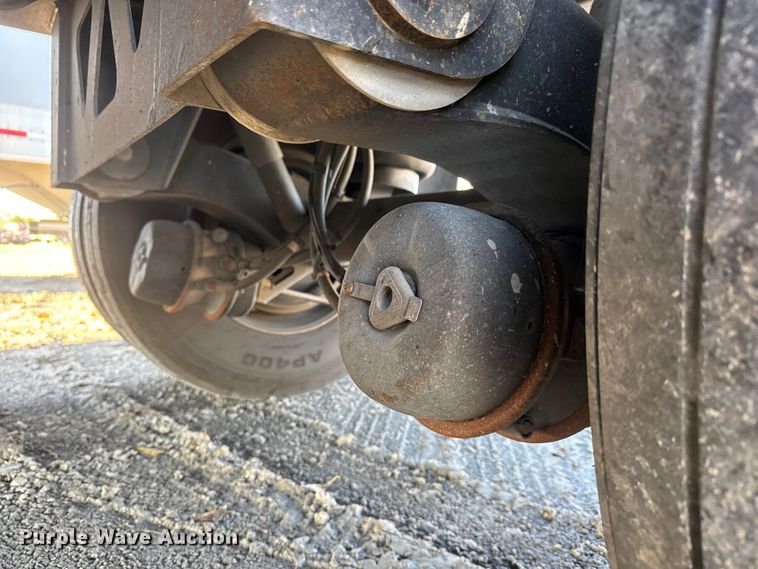 image for item NB9005 2024 Cornhusker 800ALSR-1923-9098 grain trailer