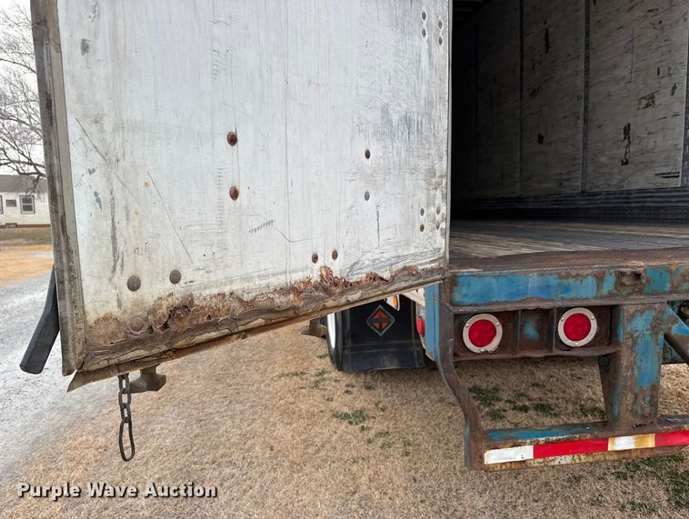image for item NB9027 2003 Wabash dry van trailer