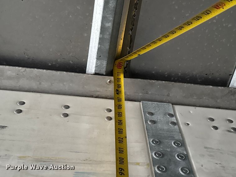 image for item NB9027 2003 Wabash dry van trailer