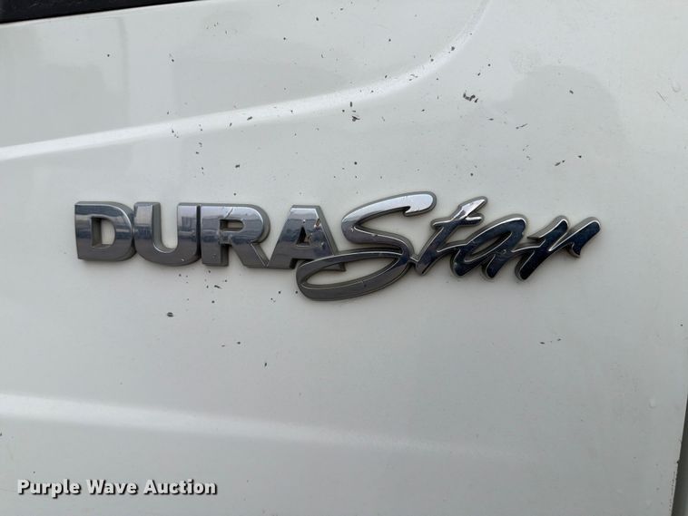 image for item NE9840 2008 International 4300 box truck