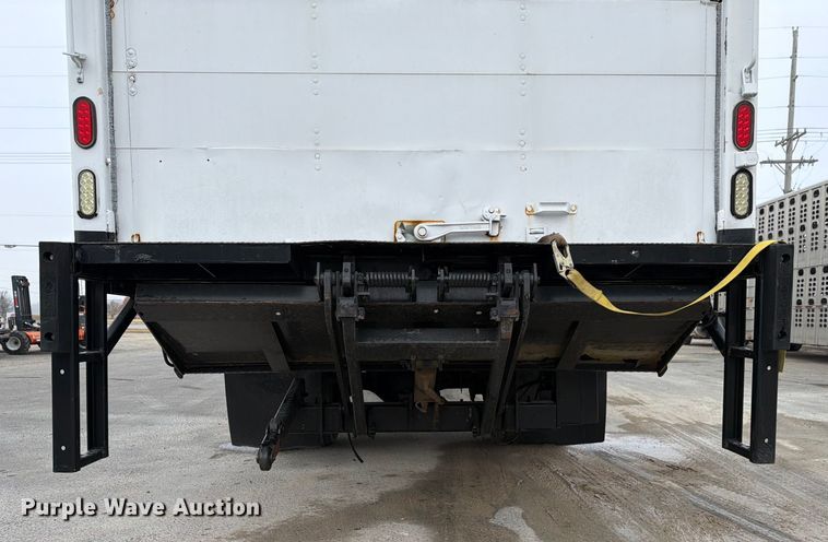 image for item NE9840 2008 International 4300 box truck