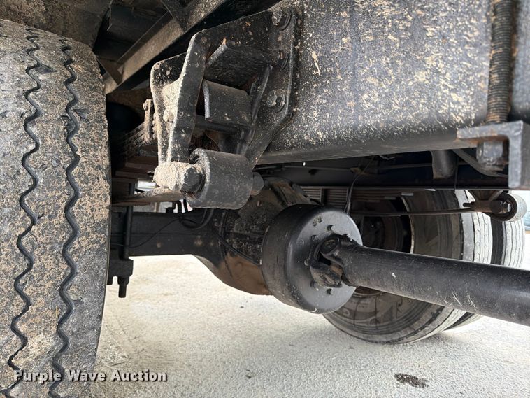 image for item NE9840 2008 International 4300 box truck