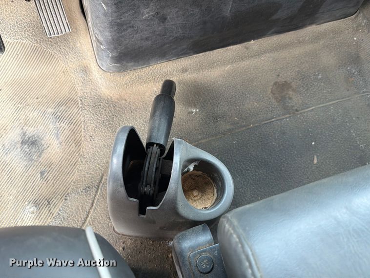 image for item NE9840 2008 International 4300 box truck