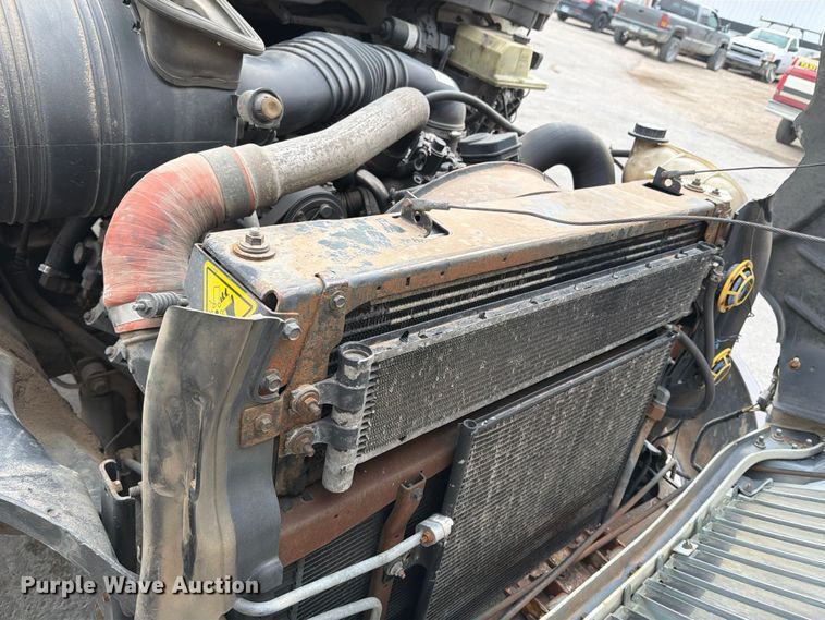 image for item NE9840 2008 International 4300 box truck