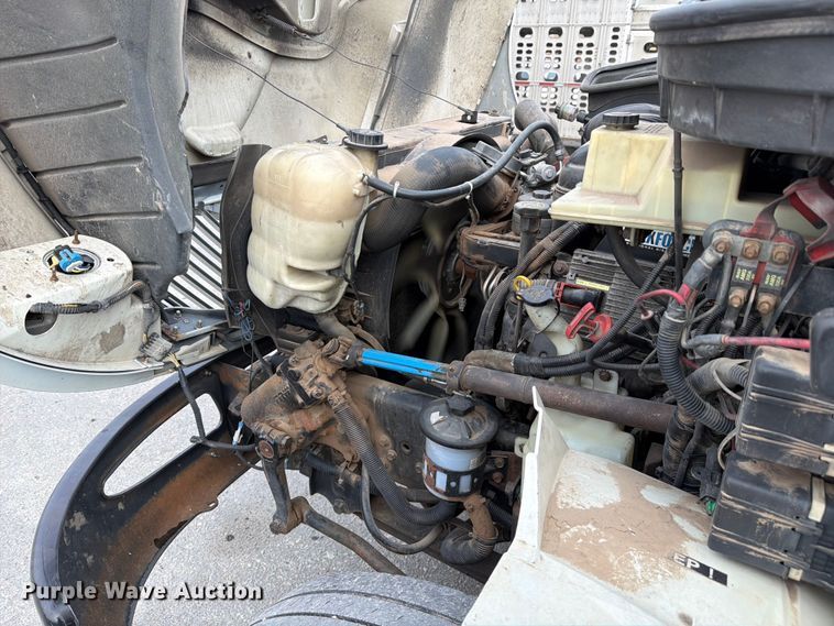 image for item NE9840 2008 International 4300 box truck