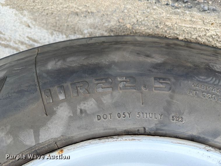 image for item NE9840 2008 International 4300 box truck