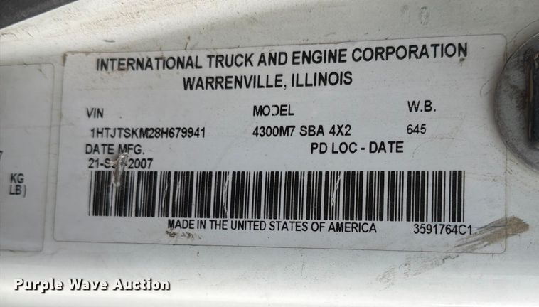 image for item NE9840 2008 International 4300 box truck