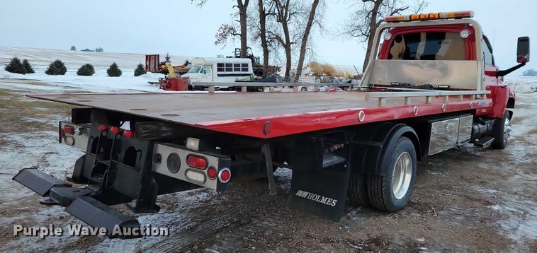 image for item NO9835 2003 Chevrolet C6500 rollback truck