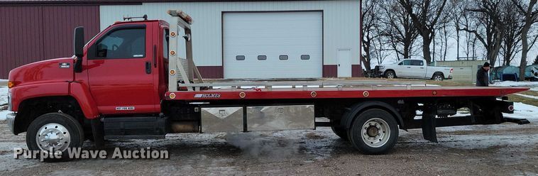 image for item NO9835 2003 Chevrolet C6500 rollback truck