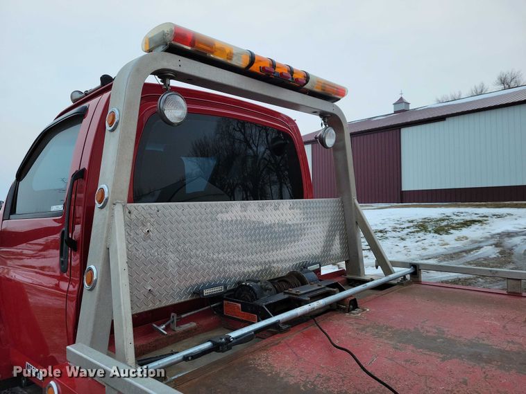 image for item NO9835 2003 Chevrolet C6500 rollback truck