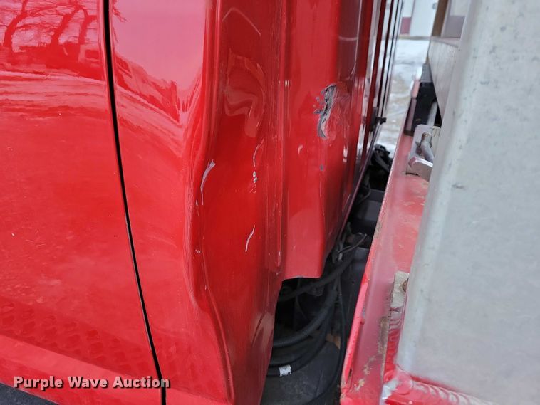 image for item NO9835 2003 Chevrolet C6500 rollback truck