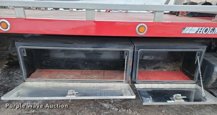 image for item NO9835 2003 Chevrolet C6500 rollback truck