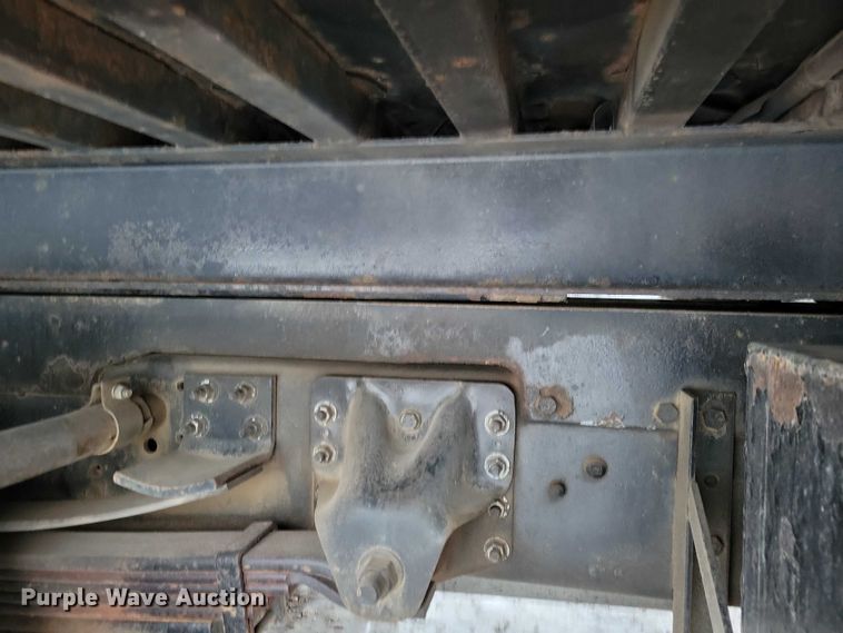 image for item NO9835 2003 Chevrolet C6500 rollback truck