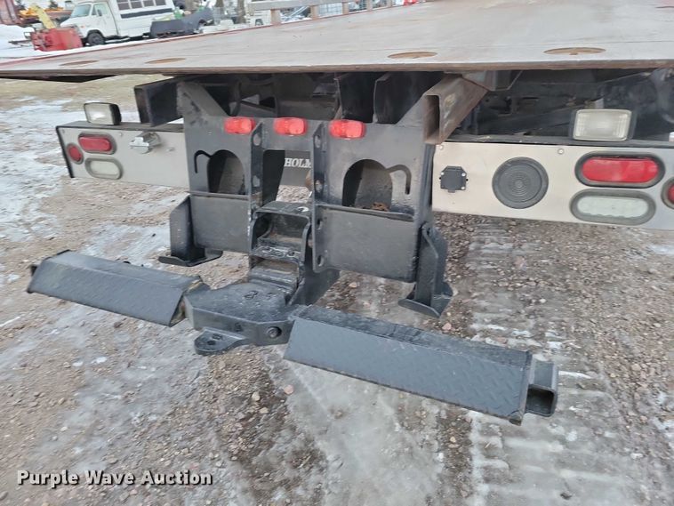 image for item NO9835 2003 Chevrolet C6500 rollback truck