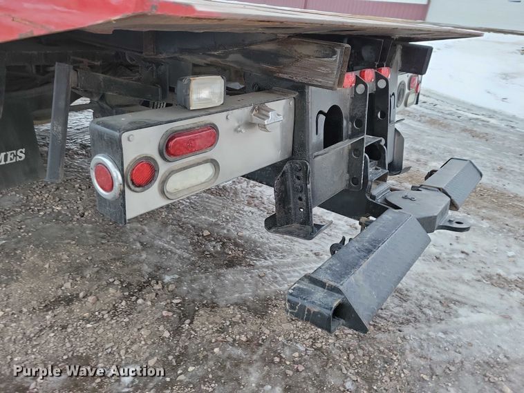 image for item NO9835 2003 Chevrolet C6500 rollback truck