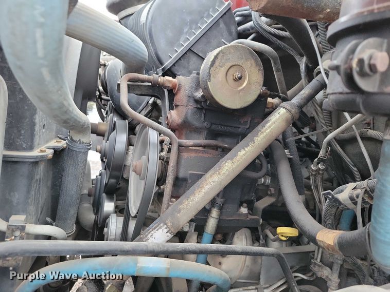 image for item NO9835 2003 Chevrolet C6500 rollback truck