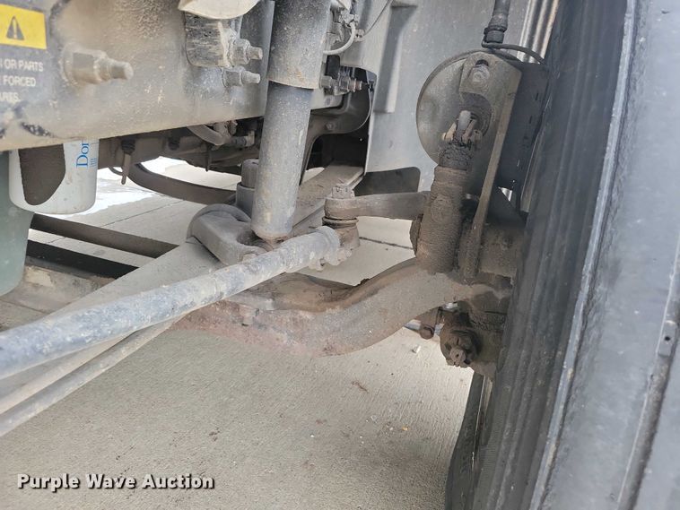 image for item NO9836 2017 Volvo VNL semi truck