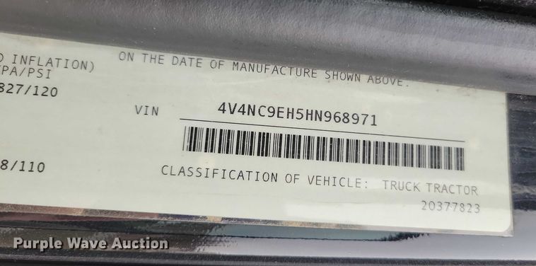 image for item NO9836 2017 Volvo VNL semi truck