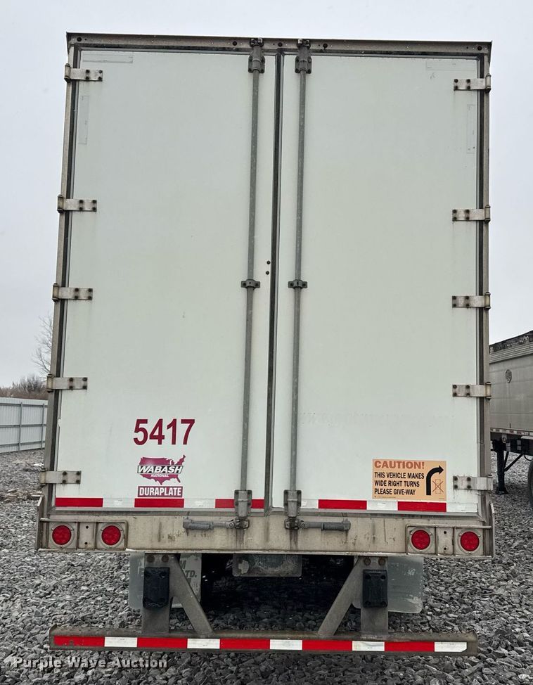 image for item YA0133 2014 Wabash dry van trailer