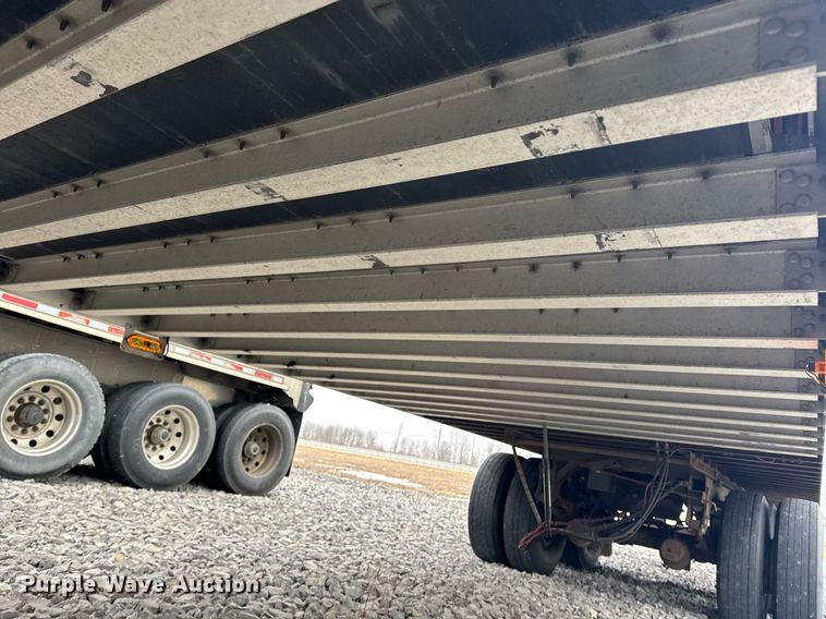 image for item YA0133 2014 Wabash dry van trailer