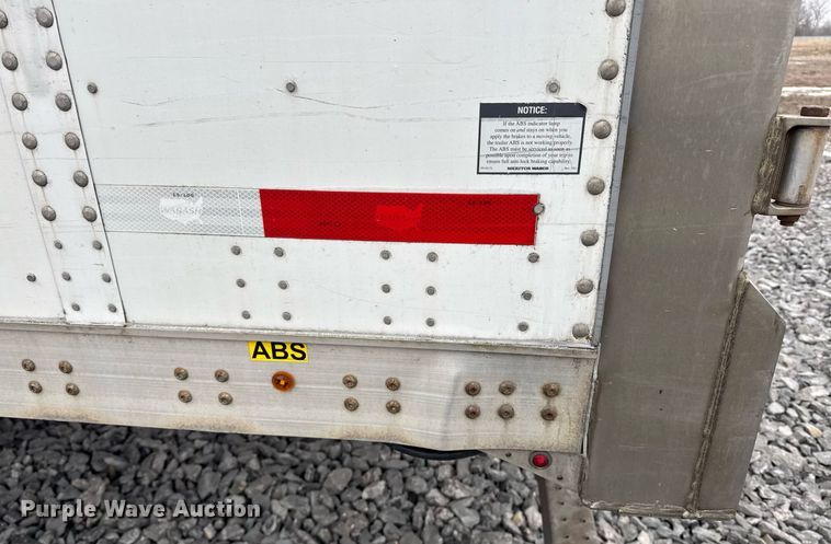 image for item YA0133 2014 Wabash dry van trailer