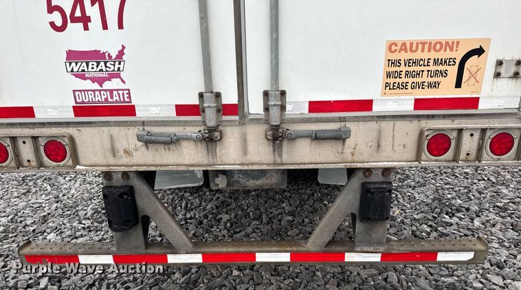 image for item YA0133 2014 Wabash dry van trailer