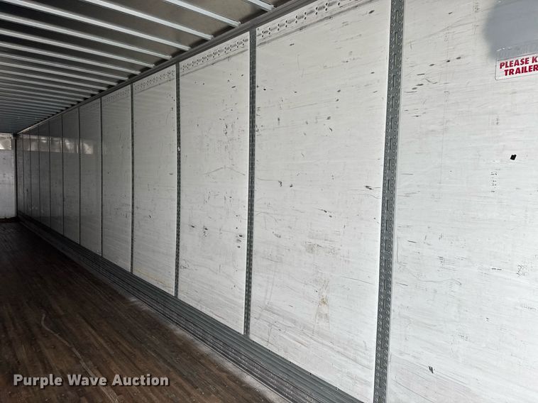 image for item YA0133 2014 Wabash dry van trailer