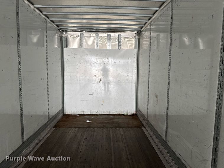 image for item YA0133 2014 Wabash dry van trailer