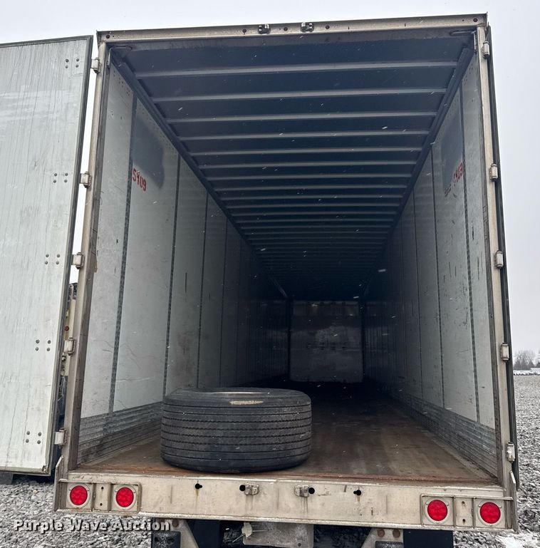 image for item YA0134 2014 Wabash dry van trailer