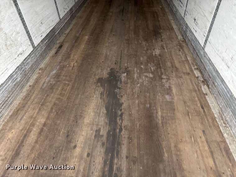 image for item YA0134 2014 Wabash dry van trailer