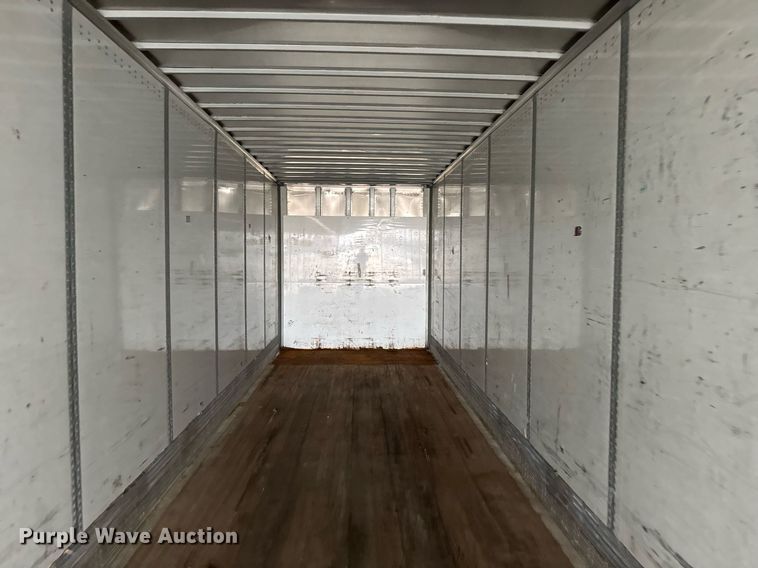 image for item YA0134 2014 Wabash dry van trailer