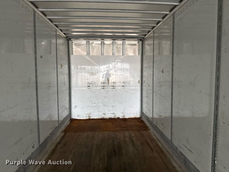 image for item YA0134 2014 Wabash dry van trailer