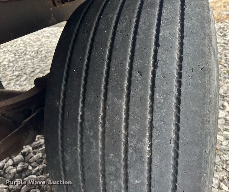 image for item YA0134 2014 Wabash dry van trailer