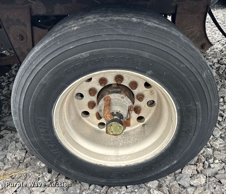 image for item YA0134 2014 Wabash dry van trailer