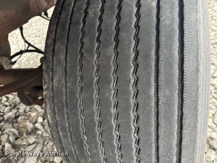 image for item YA0134 2014 Wabash dry van trailer