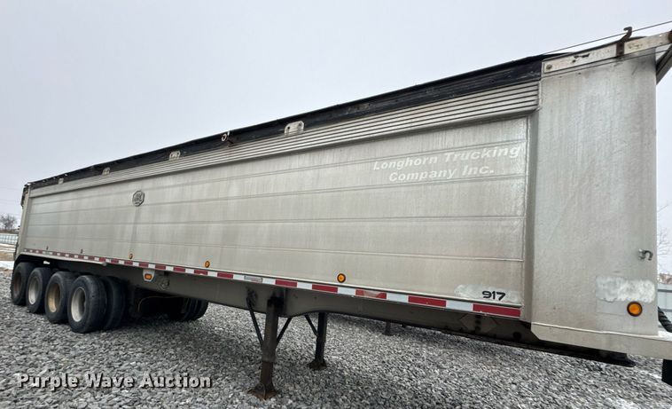 image for item YA0137 2007 Mac end dump trailer