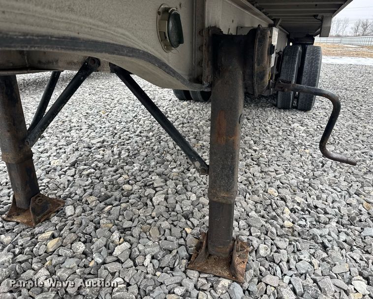 image for item YA0137 2007 Mac end dump trailer