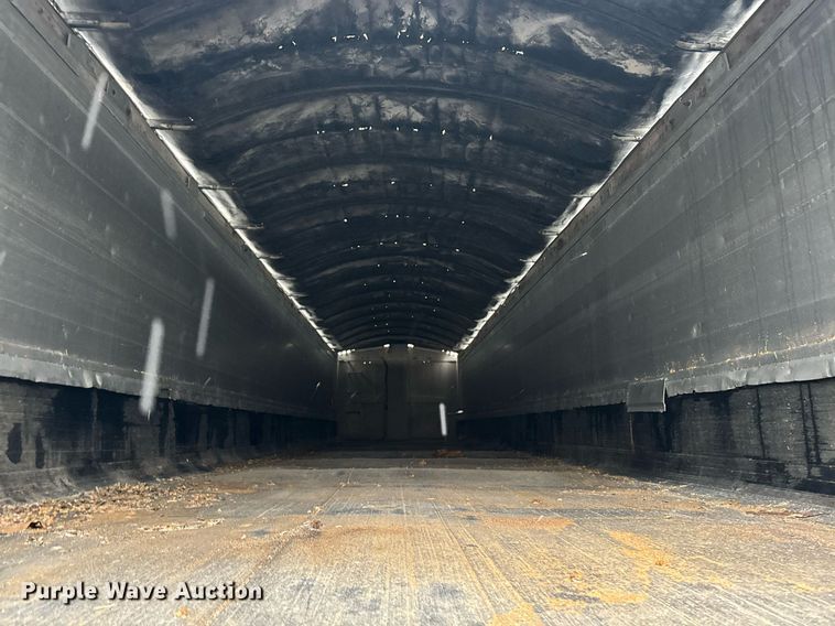 image for item YA0137 2007 Mac end dump trailer