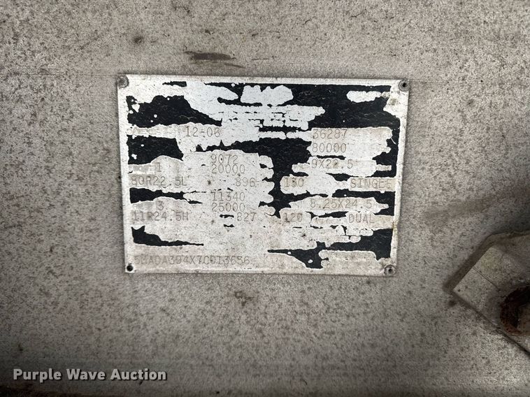 image for item YA0137 2007 Mac end dump trailer