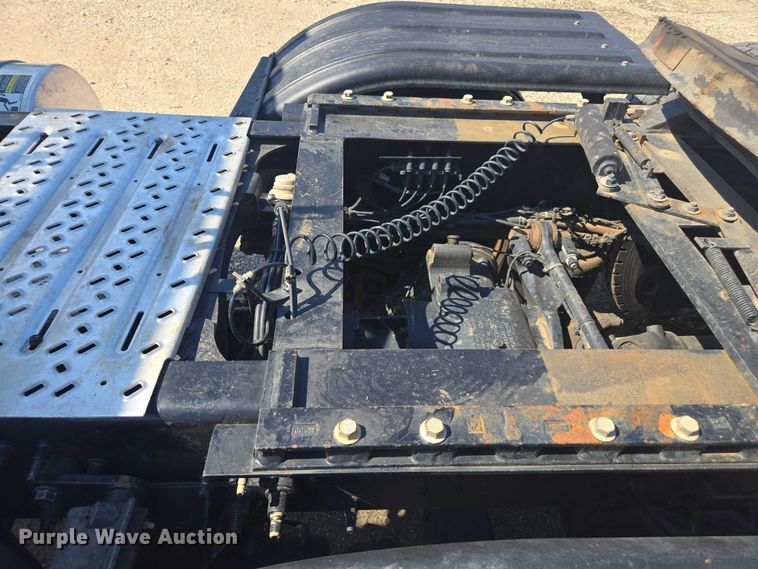 image for item YA0869 2023 Mack GR64FT semi truck