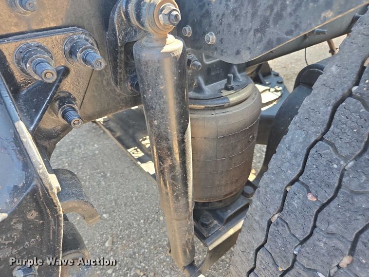 image for item YA0869 2023 Mack GR64FT semi truck