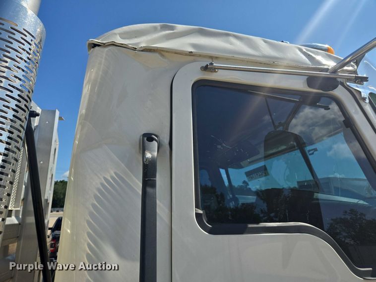 image for item YA0869 2023 Mack GR64FT semi truck