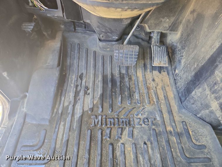 image for item YA0869 2023 Mack GR64FT semi truck