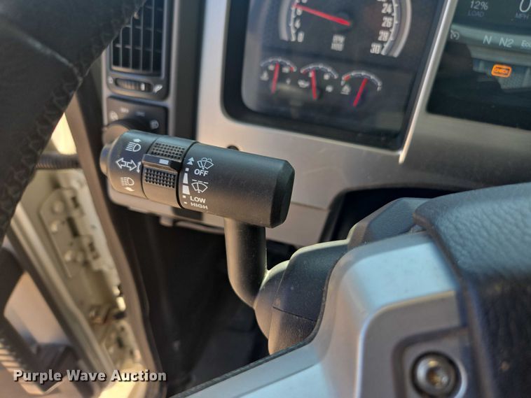 image for item YA0869 2023 Mack GR64FT semi truck