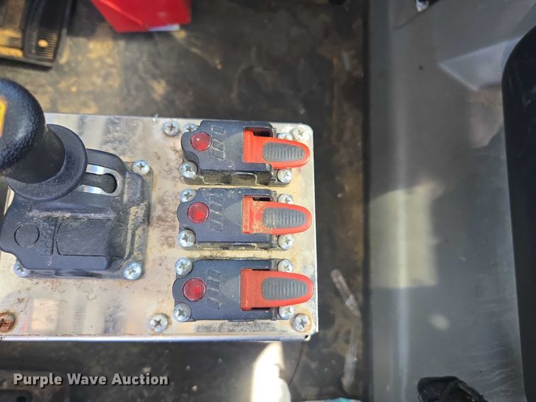 image for item YA0869 2023 Mack GR64FT semi truck