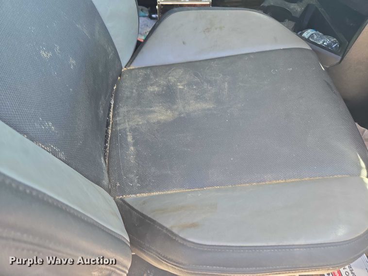 image for item YA0869 2023 Mack GR64FT semi truck