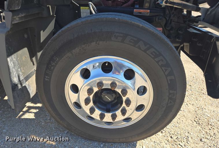 image for item YA0869 2023 Mack GR64FT semi truck