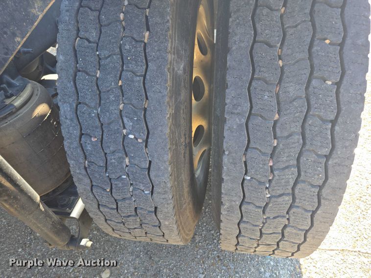 image for item YA0869 2023 Mack GR64FT semi truck