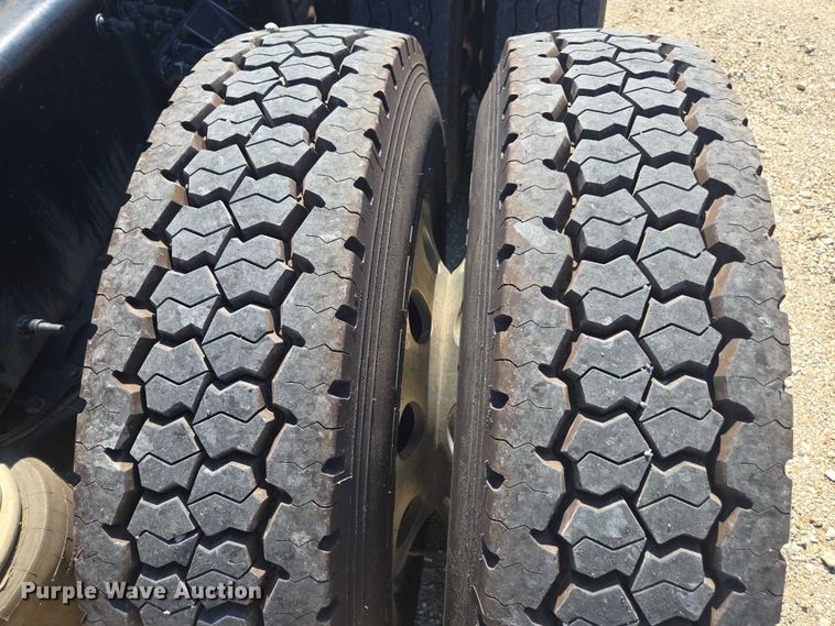 image for item YA0869 2023 Mack GR64FT semi truck